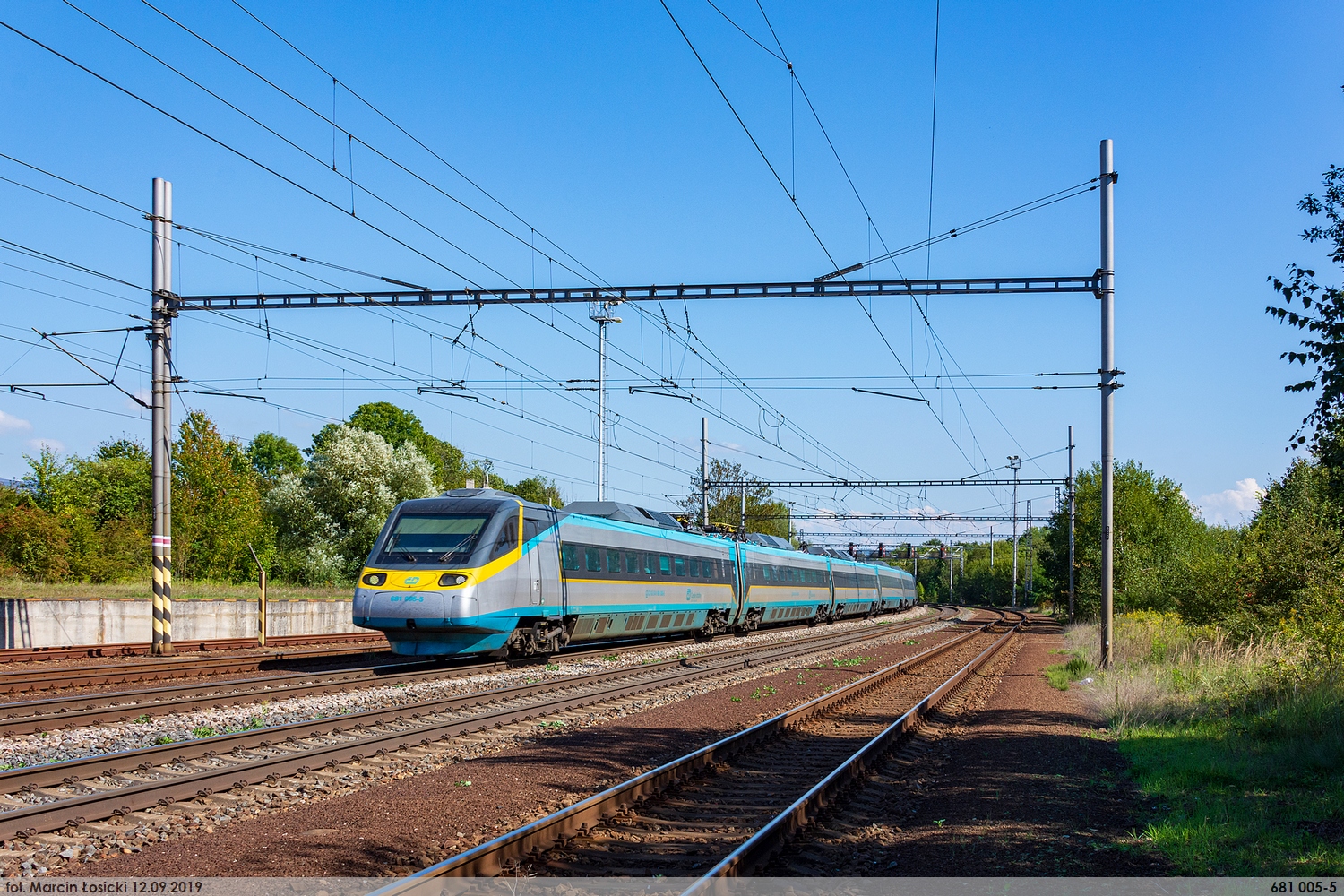 681 005-5