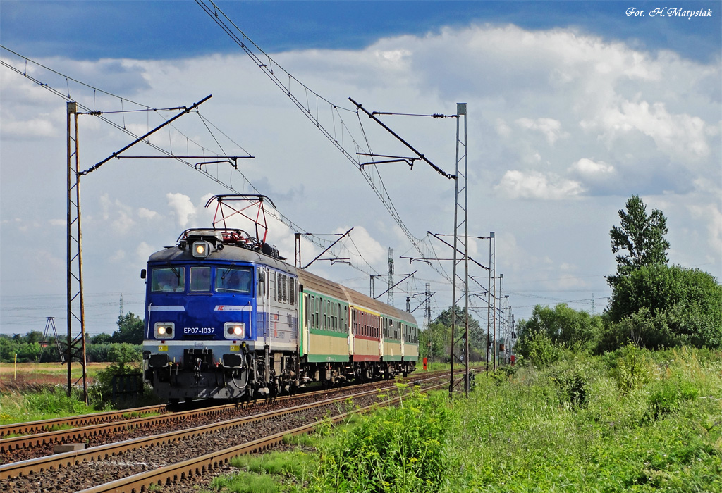 EP07-1037