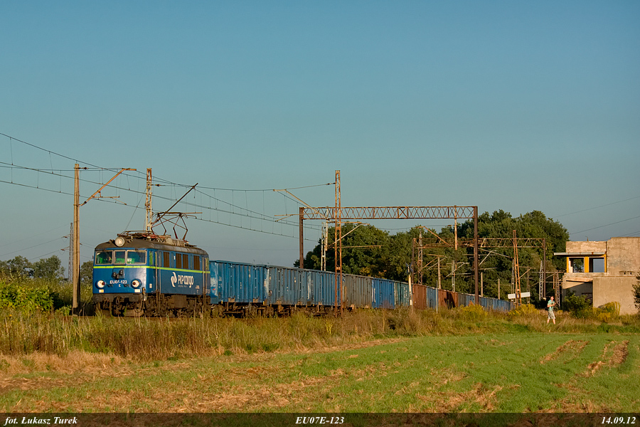 EU07-123