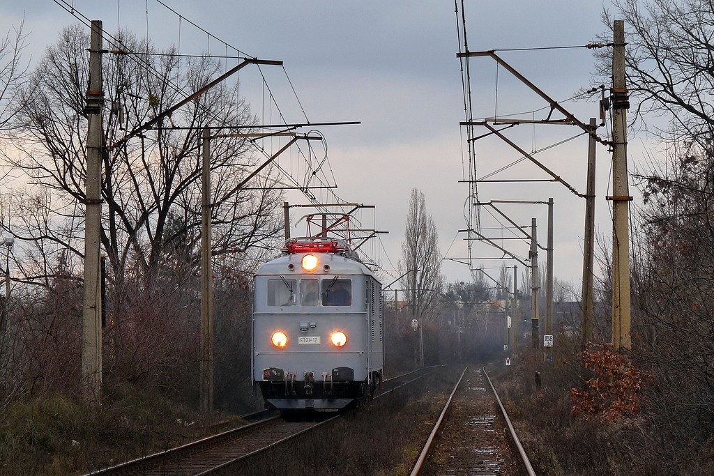 ET21-17