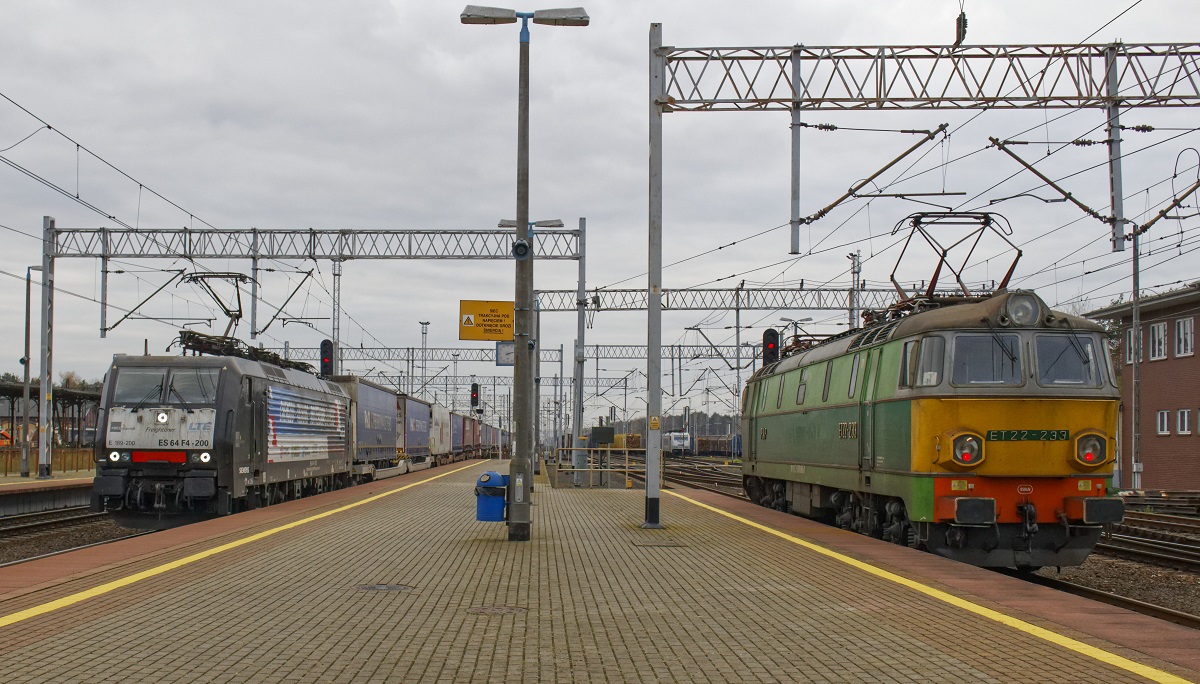 ET22-233