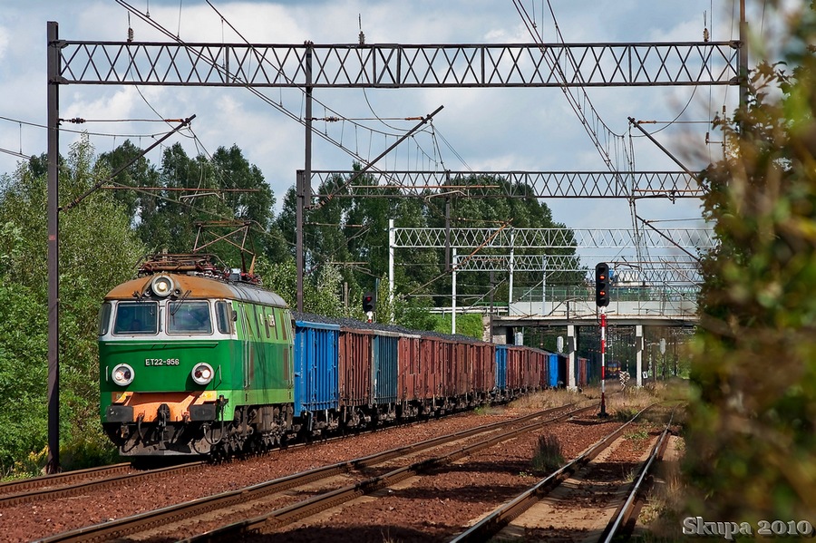 ET22-956