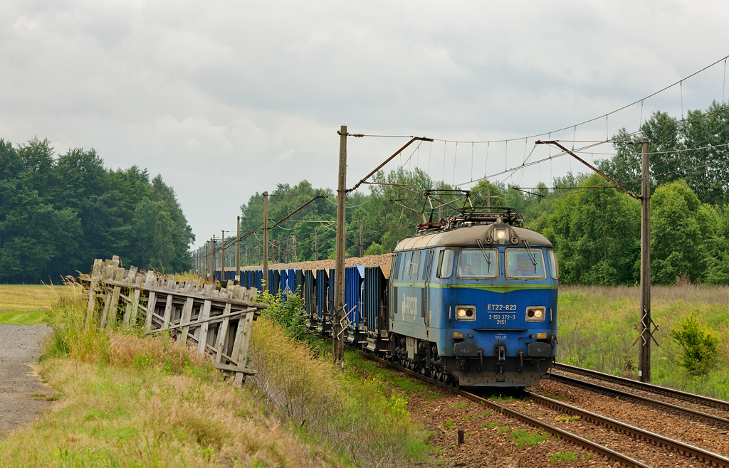 ET22-823
