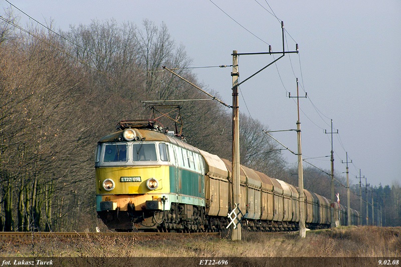 ET22-696