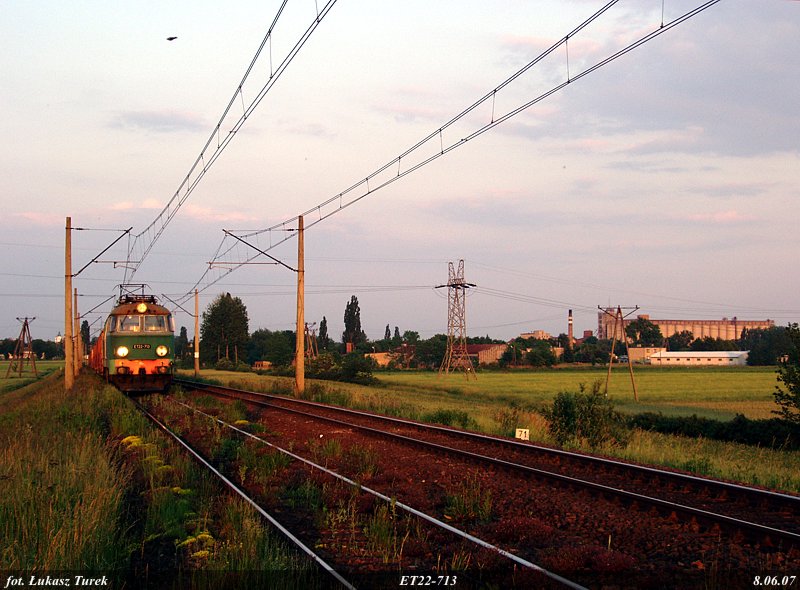ET22-713