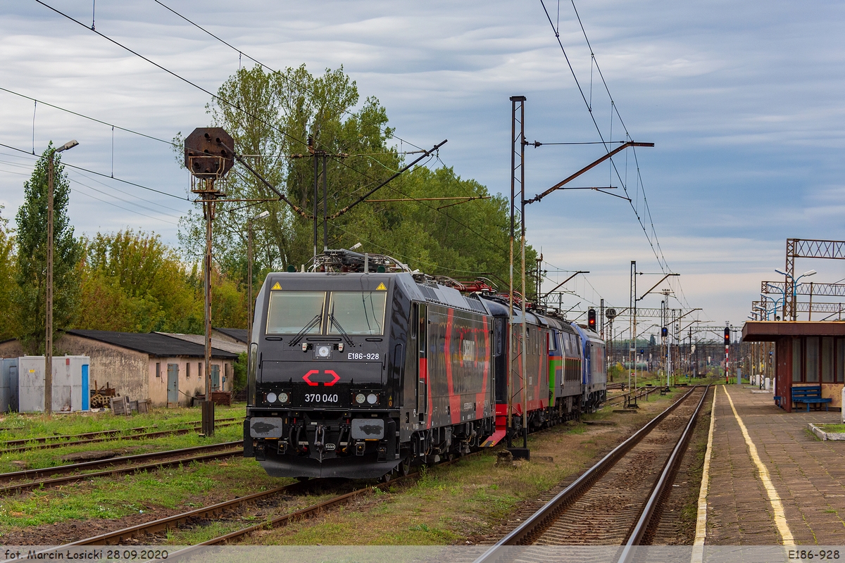 E186-928