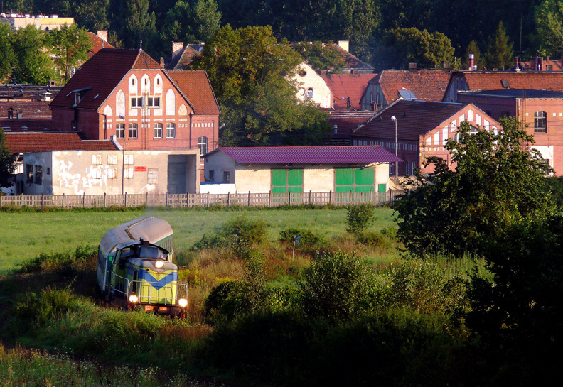 SU42-536