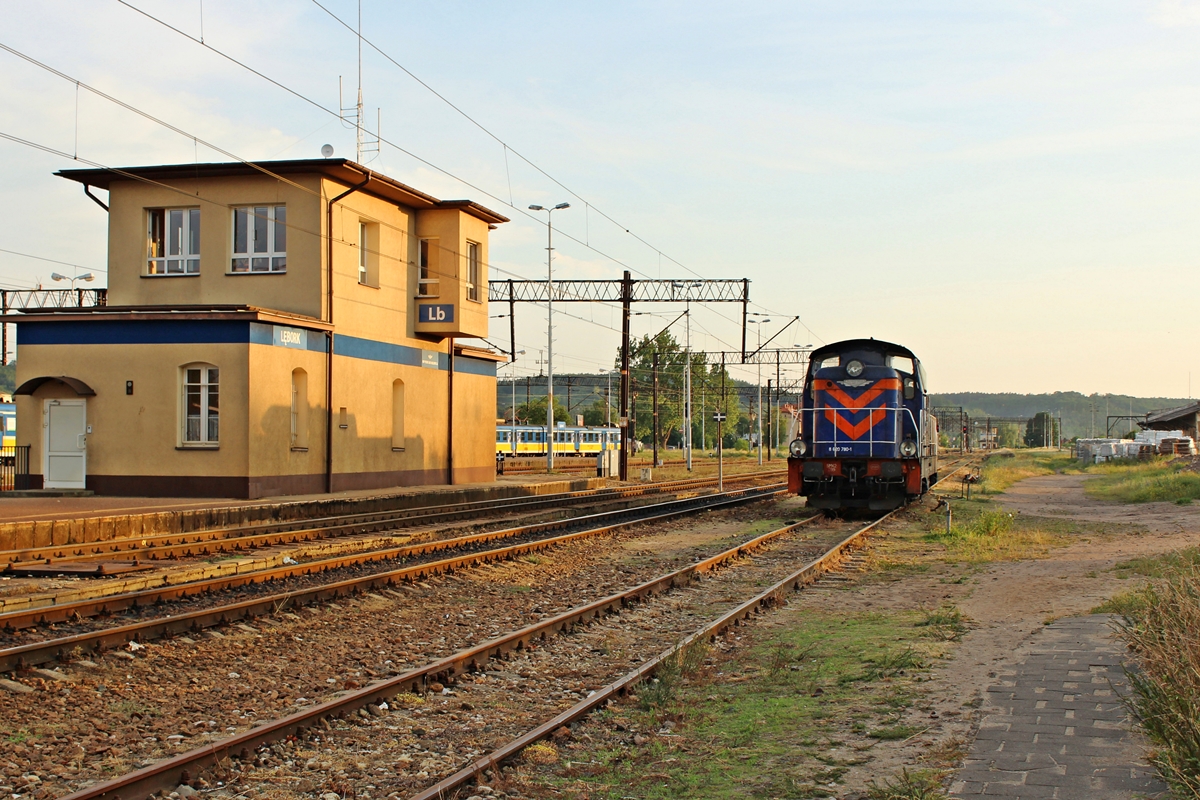 SM42-099