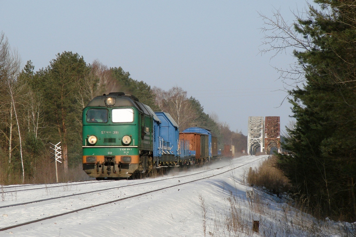 ST44-399