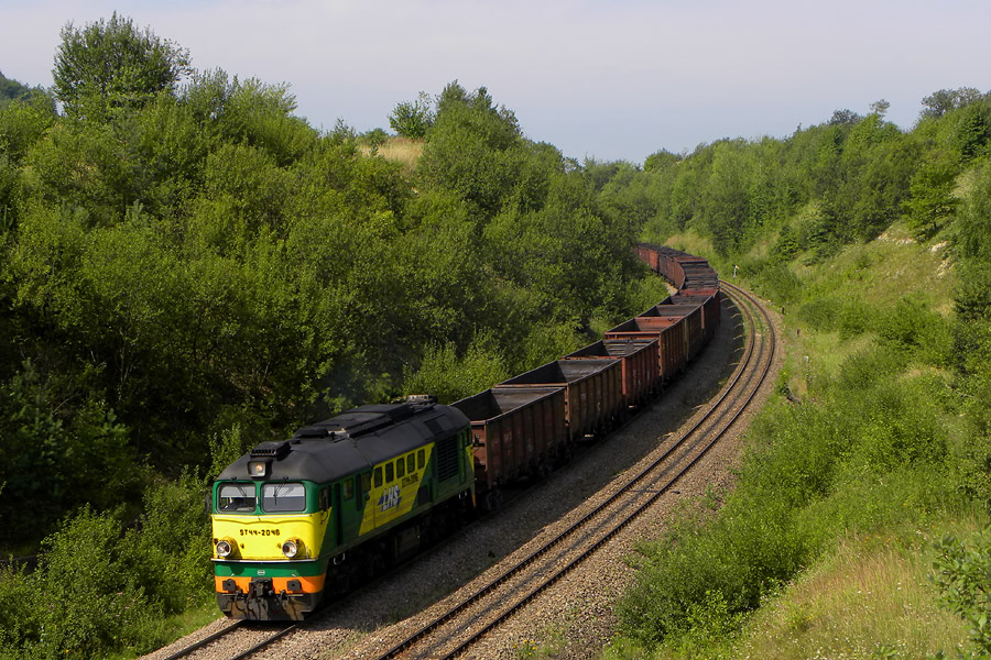 ST44-2046