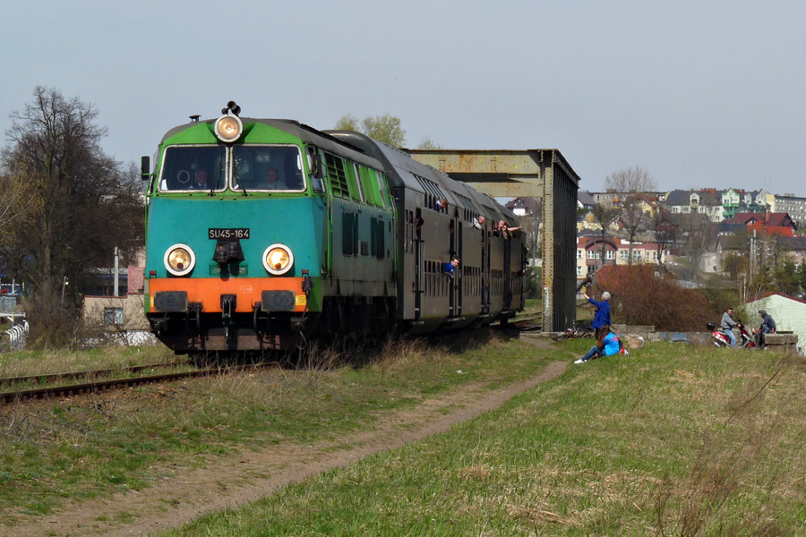 SU45-164