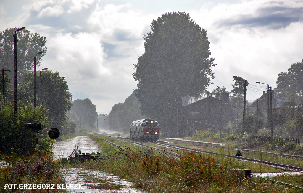 Rozmyty deszczem sen.