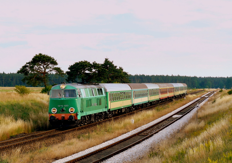 SU45-023