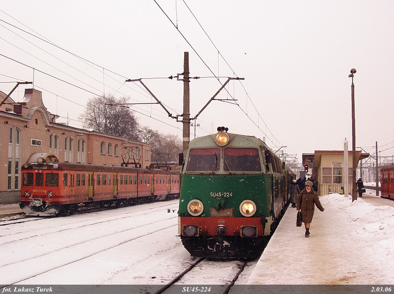SU45-224