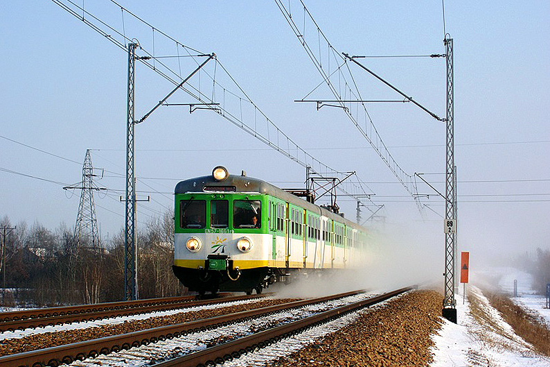EN57-1661
