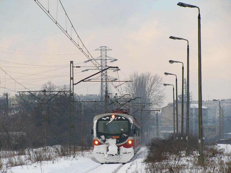 EN57-2046