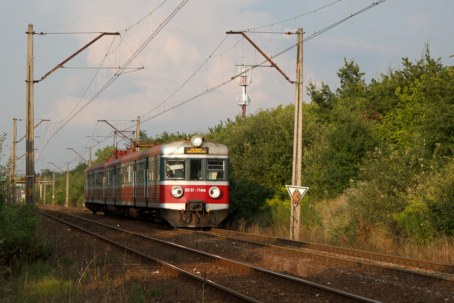 EN57-714