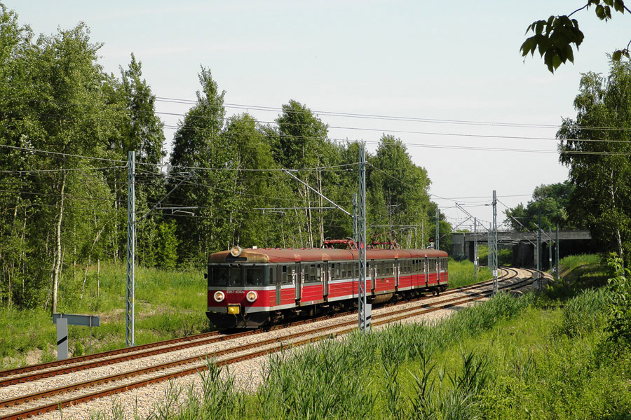 EN57-836
