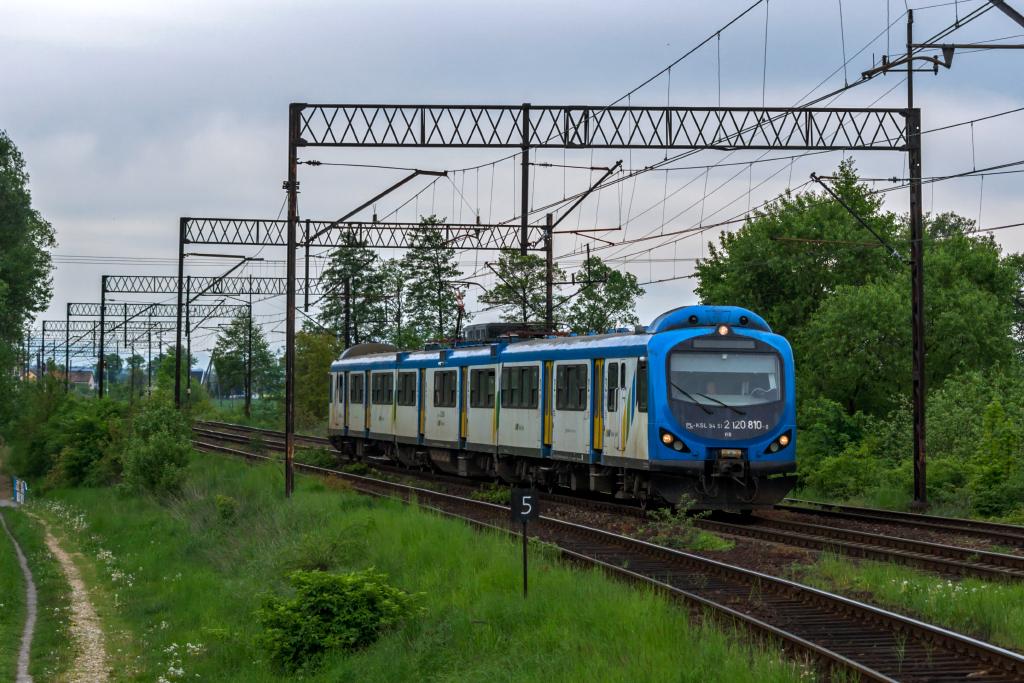 EN57-223
