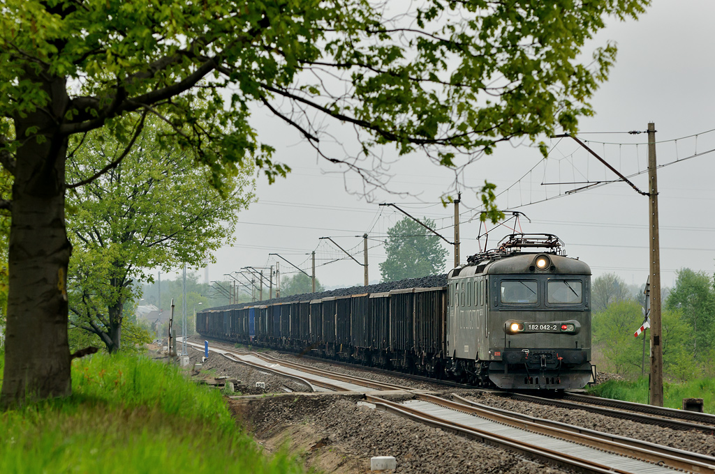 182 042-2