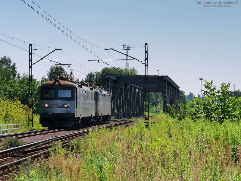 182 040-6 + 182 052-1