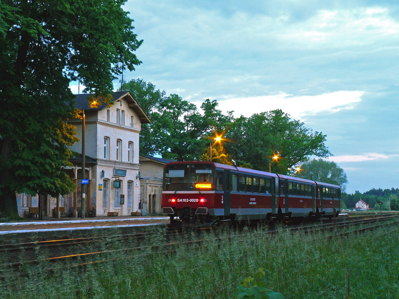 SA102-002